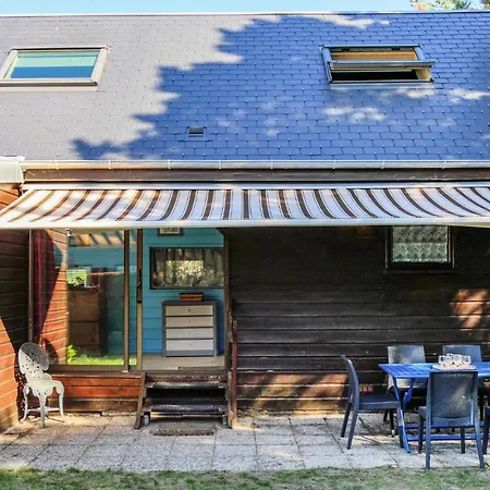Beautiful Caravan In With 3 Bedrooms, Wifi And Outdoor Swimming Pool Κάμπινγκ